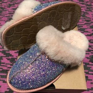 Ugg scuffette cosmos size 7. Pink glitter.